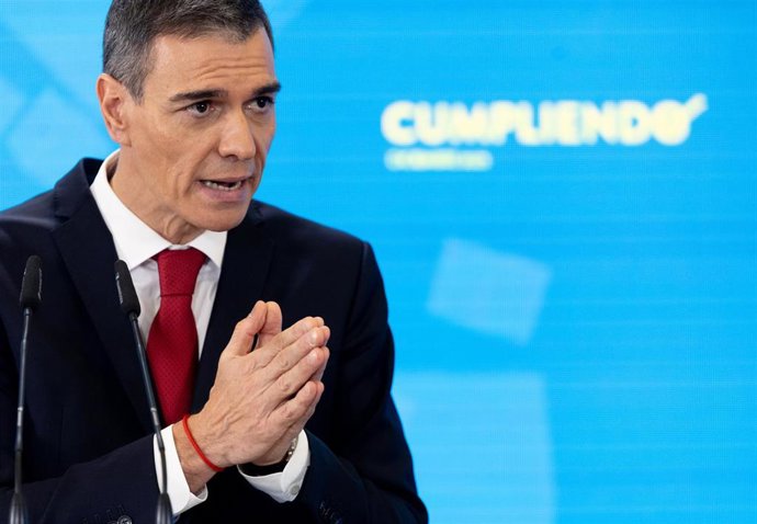 El presidente del Gobierno, Pedro Sánchez, durante una rueda de prensa, en el Palacio de la Moncloa, a 15 de diciembre de 2025, en Madrid (España).