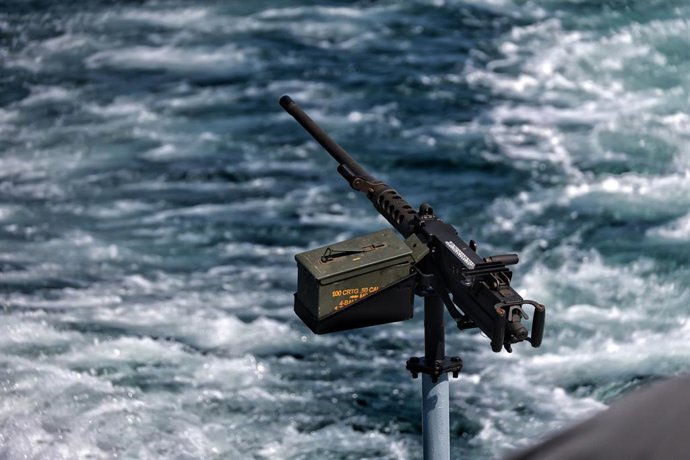 Archivo - April 17, 2025, Odesa Region, Ukraine: A machine gun is aboard a Ukrainian Navy cutter while on patrol in the Black Sea along the coast of Odesa, Ukraine, on April 17, 2025.
