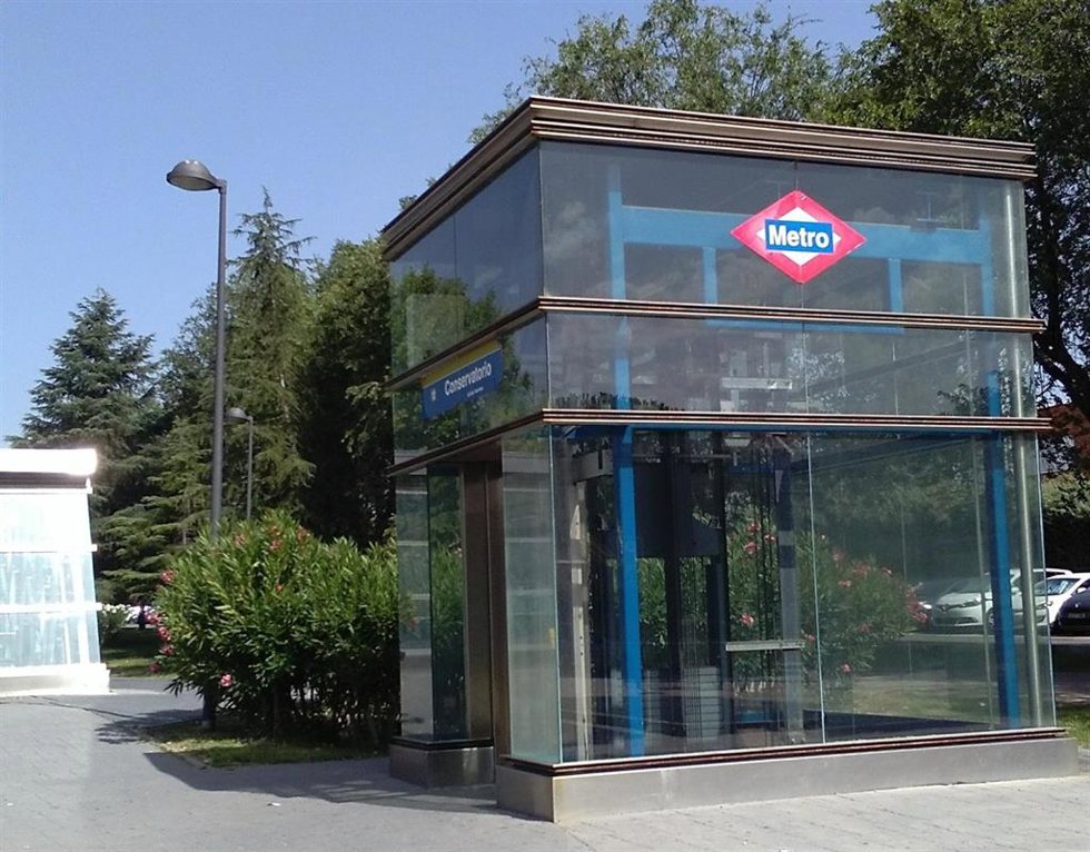 Archivo - Archivo.- Línea 12 de Metro