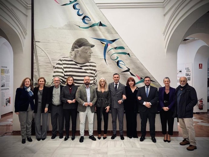 Acto de hermanamiento entre la Fundación Rafael Alberti y la Casa Museo Zenobia-Juan Ramón Jiménez presidido por la consejera de Cultura y Deporte, Patricia del Pozo.