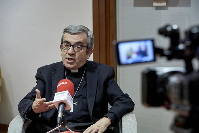 Archivo - El obispo de Valladolid y presidente de la CEE, Luis Argüello. Archivo.