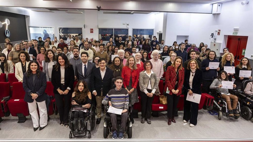 Fundación ONCE otorga la beca 'Oportunidad al Talento' a 104 estudiantes con discapacidad para impulsar su empleabilidad