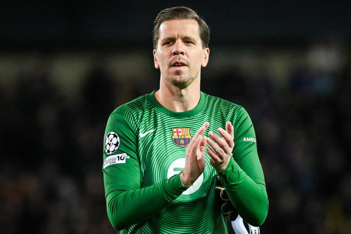 Archivo - November 5, 2025, Brugge, Belgium, Belgium: Wojciech SZCZESNY of Barcelona during the UEFA Champions League, League Phase MD4 match between Club Brugge KV (Club Bruges KV) and FC Barcelona at Jan-Breydel Stadium on November 05, 2025 in Brugge, B