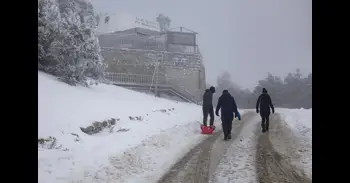 El invierno será más cálido de lo normal en España pero las vacaciones de Navidad arrancan con frío y nieve, según AEMET