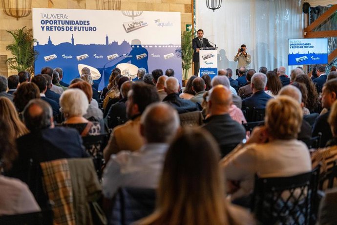 El presidente del PP de C-LM, Paco Núñez, n el encuentro 'Talavera: oportunidades y retos de futuro' de La Tribuna.