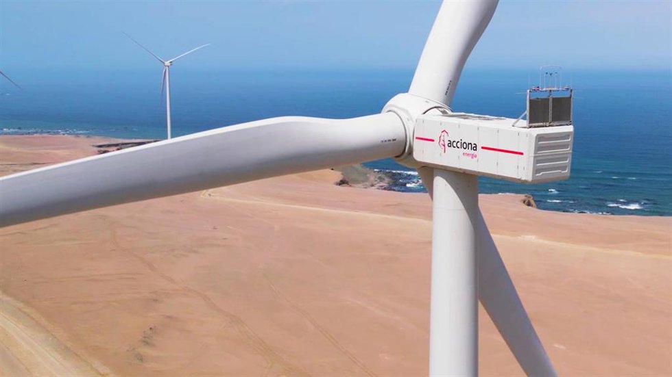 Acciona Energía completa la venta del parque eólico peruano San Juan de Marcona a Luz del Sur por 218 millones.