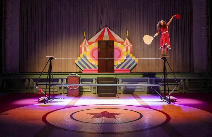 Garazi Pascual Esnaola en el espectáculo “El circo de los juguetes”/“Jostailuen zirkoa”