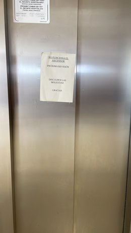 Imatge de l'ascensor avariat