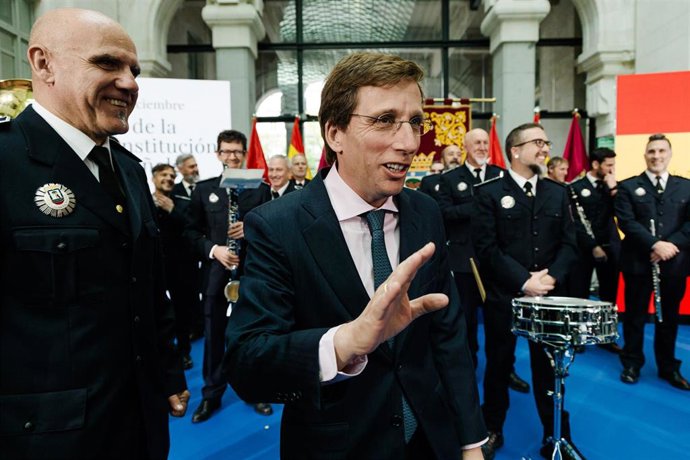 El alcalde de Madrid, José Luis Martínez-Almeida, preside el acto institucional, con motivo del Día de la Constitución