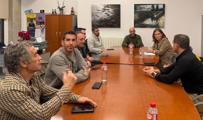 Rosa Díaz durante la reunión que ha mantenido con el comité de empresa de los bomberos