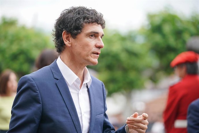 Archivo - El exdiputado Unai Rementeria a su llegada a la toma de posesión de Imanol Pradales de su nuevo cargo como lehendakari, en la Casa de Juntas de Gernika, a 22 de junio de 2024, en Gernika-Lumo, Vizcaya, País Vasco (España).