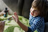 Foto: Sanidad advierte del riesgo de sobredosis accidental de paracetamol con jarabes en población infantil