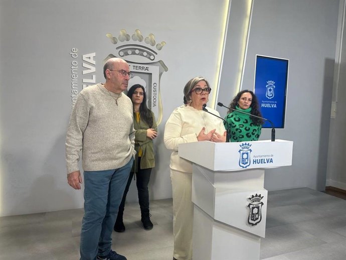 La portavoz de Con Andalucía en el Ayuntamiento de Huelva, Mónica Rossi.