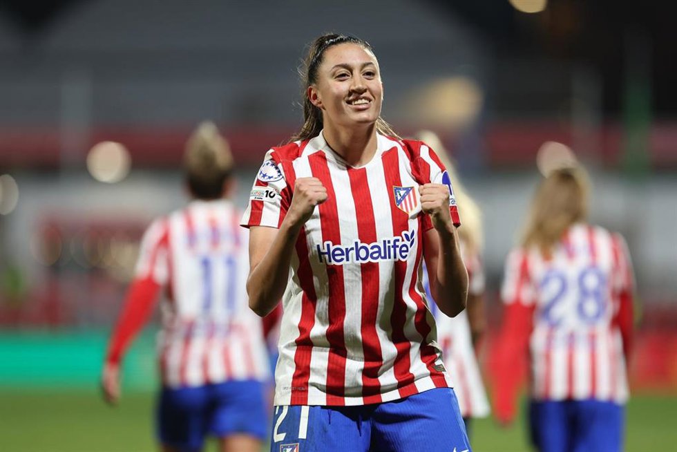 Fiamma Benítez celebra su gol ante el Bayern en la Champions 2025-2026