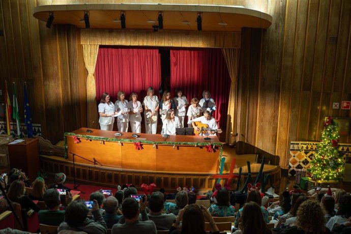 Actuación navideña en el Hospital Virgen de las Nieves de Granada