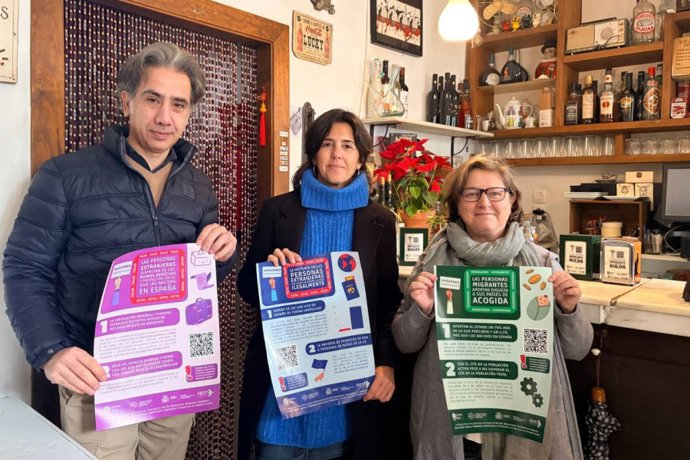 Presentación de la campaña de servilletas contra los bulos.