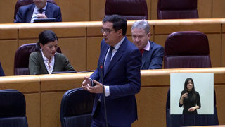 López defiende ceder a Cataluña la gestión de la oferta pública de empleo