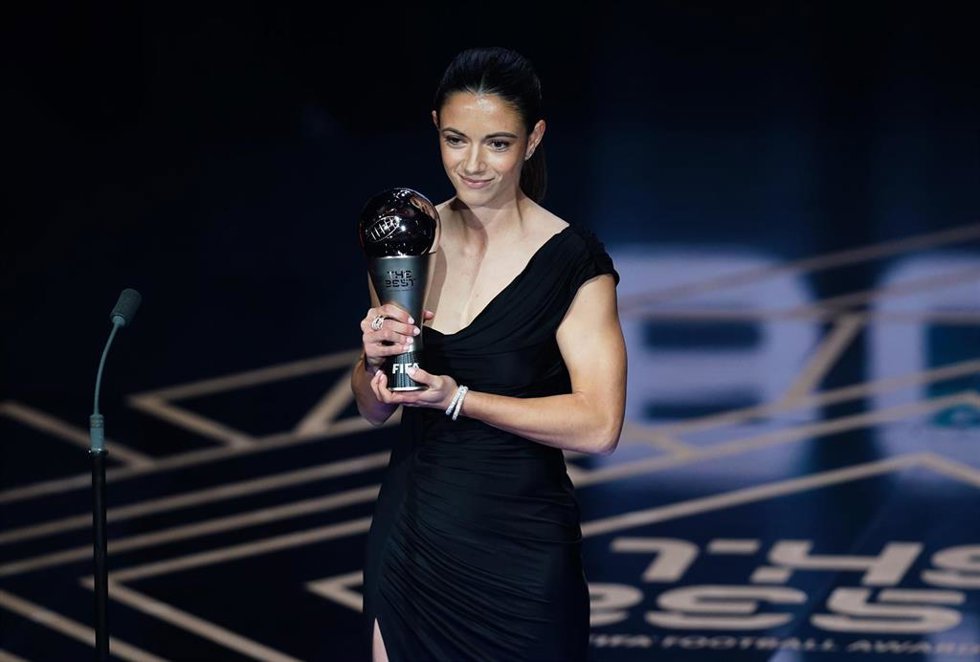 Archivo - Aitana Bonmatí recibe su Premio The Best de 2024