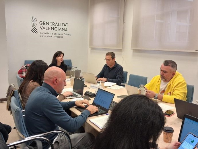 Conselleria d'Educació en una reunió amb els sindicats ANPE, CSIF, CCOO, STEPV i UGT.