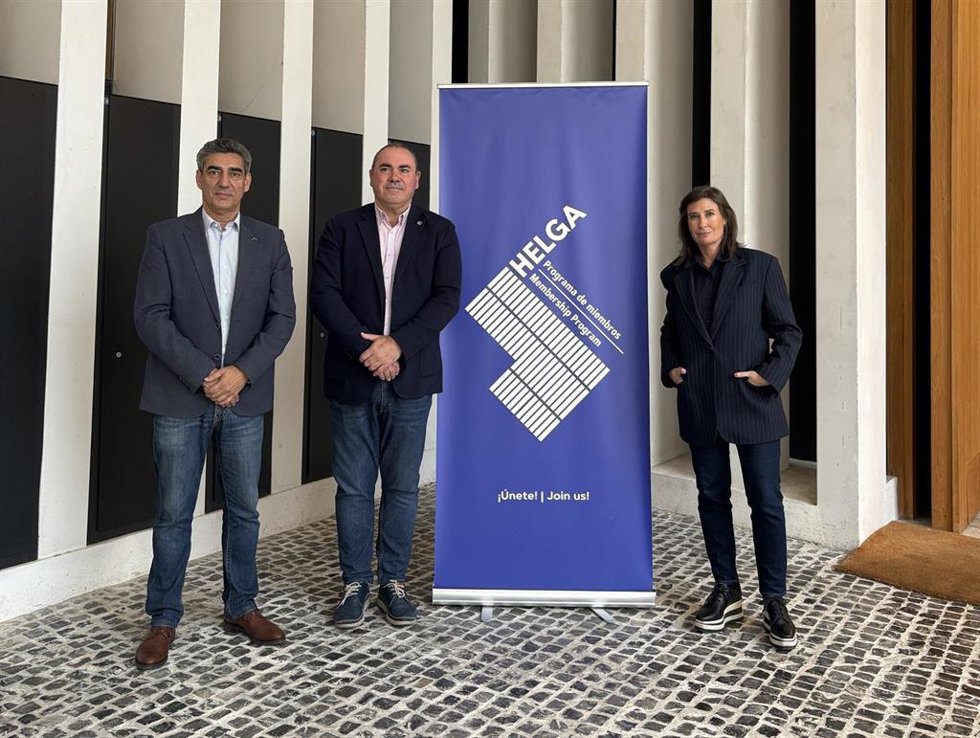 La DOP Torta del Casar estrena el Círculo de Apoyo del Museo Helga de Alvear para dinamizar la vida cultural a través del arte contemporáneo