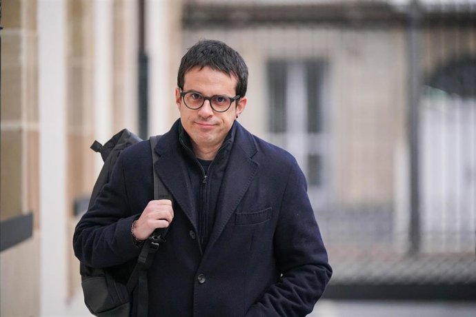 Archivo - El líder de EH Bildu en el Parlamento Vasco, Pello Otxandiano.