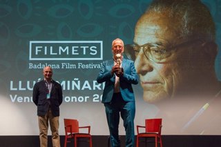 Archivo - El director y productor de cine Lluís Miñarro ha recibido la Venus de Honor del festival Filmets Badalona.