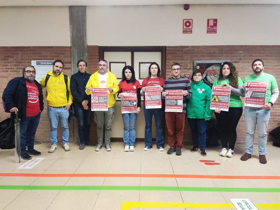 Sindicatos solicitan reunirse con la nueva consellera de Educación