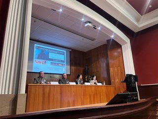 Conferencia 'La gestión de crisis sanitarias en las Fuerzas Armadas y su apoyo a la sanidad civil', en la UCAV.