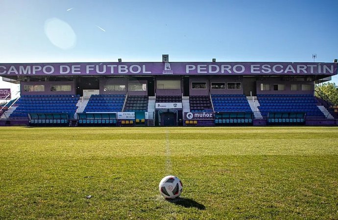 Archivo - Arquivo - O Pedro Escartín sediará o amistoso entre Espanha e Noruega em Guadalajara.