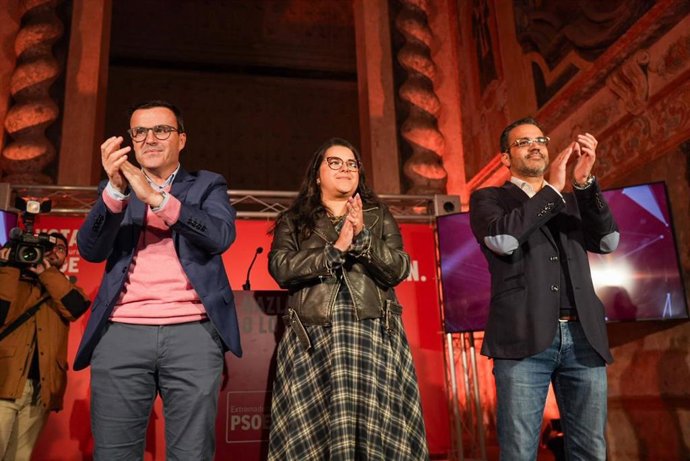 El candidato del PSOE a la Presidencia de la Junta, Miguel Ángel Gallardo, en un acto en Olivenza