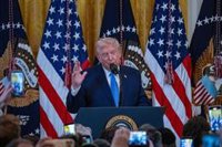 Trump llama a la unidad frente al "terrorismo islámico" tras el ataque durante Janucá en la playa de Sídney