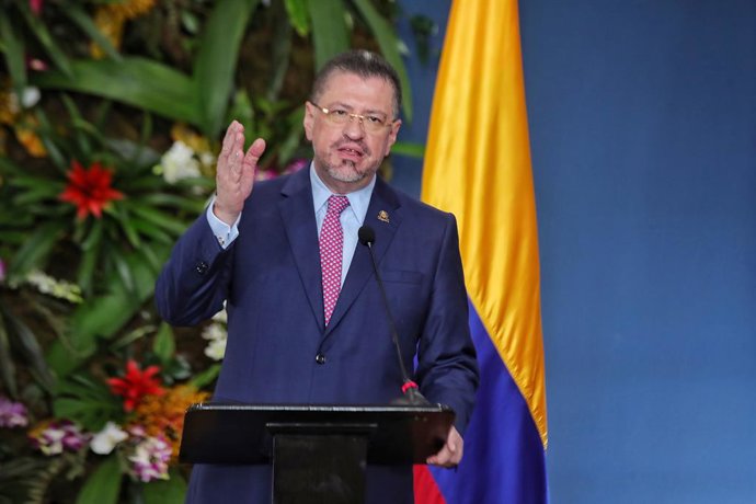 Archivo - October 30, 2023: 28/08/2023/ Visita del SeĂ�Âor Presidente de la RepĂ�Âşblica de Colombia Gustavo Petro en casa presidencial donde tuvo una reuniĂ�Âłn con el Presidente Rodrigo Chavez / Foto John DurĂ�Âˇn