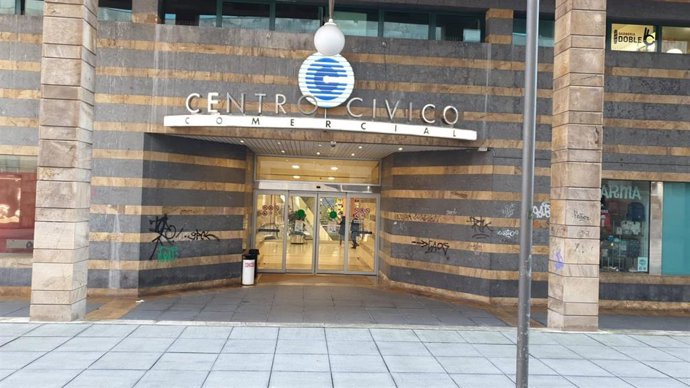 Archivo - Centro Comercial Centro Cívico de Oviedo.