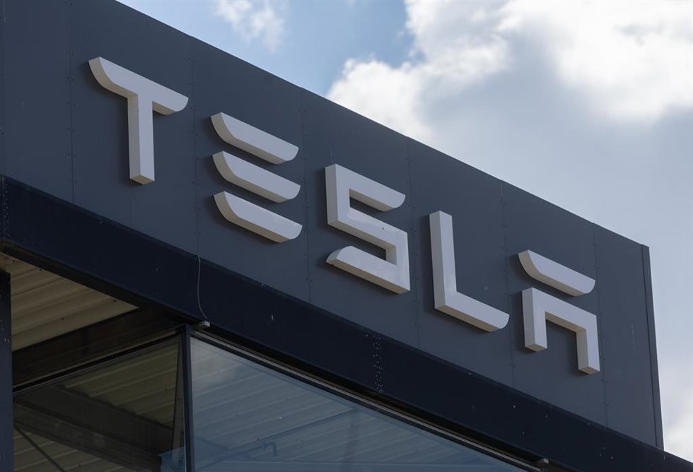 Archivo - Fachada de la sede madrileña de Tesla