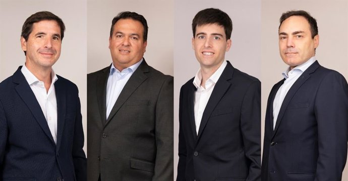 De izquierda a derecha: Ignacio Ripol, socio de Legal; Jesús David Roa, socio de Auditoría; Óscar Castelló, socio de Auditoría; y Felipe Cuadra, socio de Auditoría.