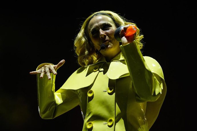 Archivo - La artista, Rigoberta Bandini durante el concierto en el Icónica Santalucía Fest, a 31 de mayo de 2025 en Sevilla