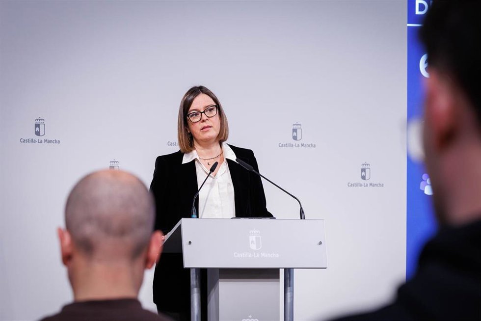 La Consejera Portavoz Del Gobierno Regional, Esther Padilla, Comparece En Rueda De Prensa, En El Palacio De Fuensalida.