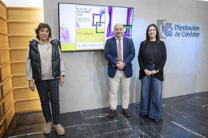 El delegado de Cultura de la Diputación de Córdoba, Gabriel Duque, en la presentación de la VIII Feria de Artes Plásticas Miguel López Navarrete de Alcaracejos.