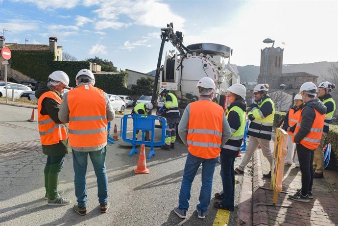 Trabajos de saneamiento.
