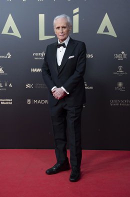 Archivo - El tenor Josep Carreras posa durante la alfombra roja de los Premios Talía 2024, en una imagen de archivo.