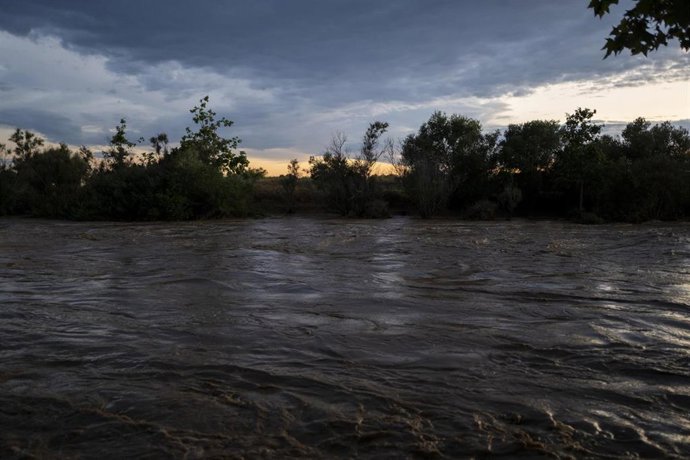 Archivo - Cubelles durante las precipitaciones provocadas por el temporal en la provincia de Barcelona, a 12 de julio de 2025, en Cubelles, Barcelona (España). La AEMET ha extendido esta mañana la alerta roja a toda Cataluña y ha eliminado la de Aragón tr