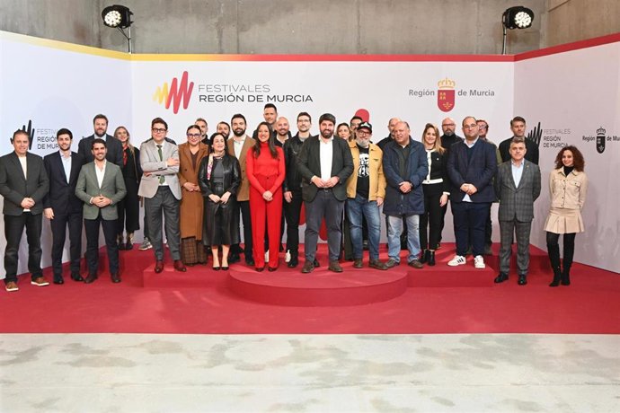 El presidente de la Comunidad, Fernando López Miras, tras un encuentro con promotores y directores de los festivales de música que forman parte de la marca Festivales Región de Murcia