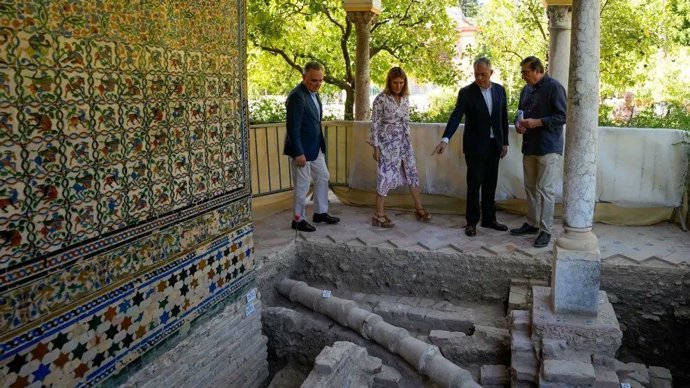 El alcalde de Sevilla, en el Alcázar.