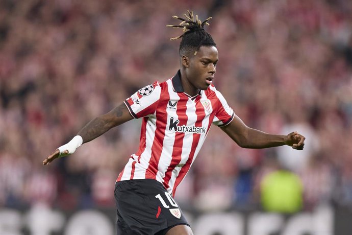 Nico Williams of Athletic Club looks on during the UEFA Champions League 2025-26 League Phase MD6 match between Athletic Club and Paris Saint-Germain FC at San Mames on December 10, 2025, in Bilbao, Spain.