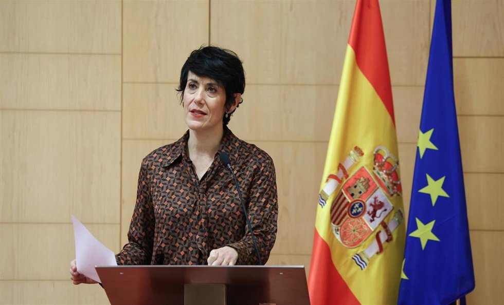 La ministra de Inclusión, Seguridad Social y Migraciones, Elma Saiz, durante la jornada Migración, fuente de riqueza, en el CREADE de Pozuelo, a 17 de diciembre de 2025, en Pozuelo de Alarcón, Madrid (España).