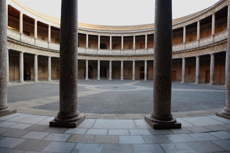 Archivo - Palacio de Carlos V, en imagen de archivo