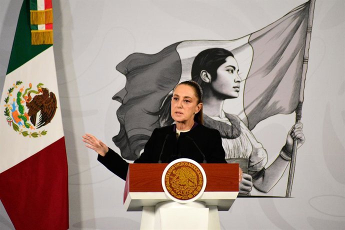 16 de dezembro de 2025, Cidade do México, Cdmx, México: A presidente mexicana Claudia Sheinbaum Pardo fala durante uma coletiva de imprensa no Palácio Nacional, em 16 de dezembro de 2025, na Cidade do México, México.