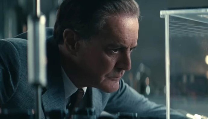 ¿Con Quién Habla Hank Maclean Al Final Del 2X01 De Fallout?