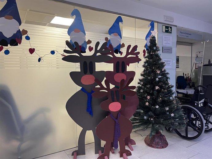 Decoración navideña en el HUN.