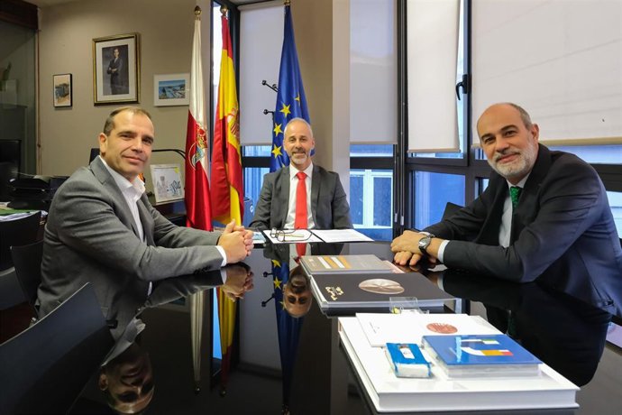 El Consejero De Educación, Formación Profesional Y Universidades, Sergio Silva, Firma De Convenio Con Cluster Tera.